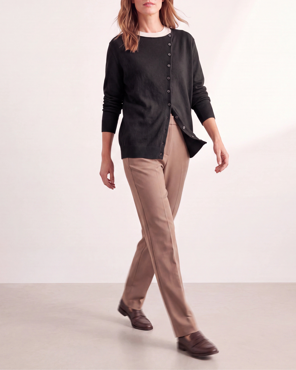 Women's Fitted V Neck Button Up Knit Cardigan