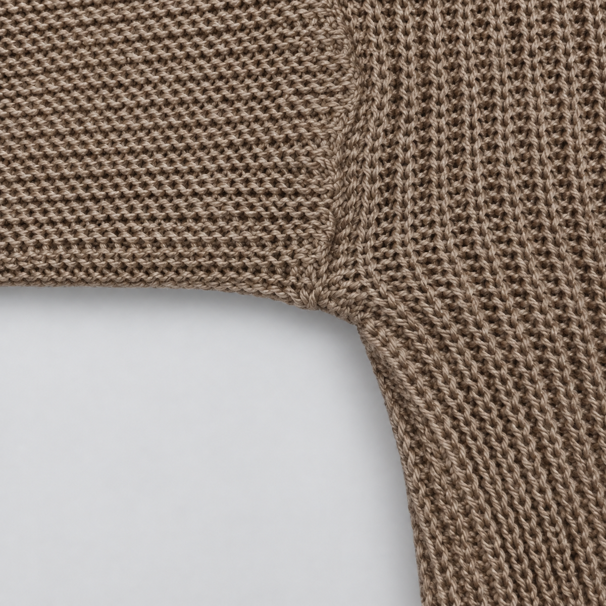 Women's Chunky Knit Maxi Cardigan with Open Front and Patch Pockets