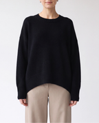 Women's Oversized Knit Jumper with Crew Neck and Ribbed Cuffs