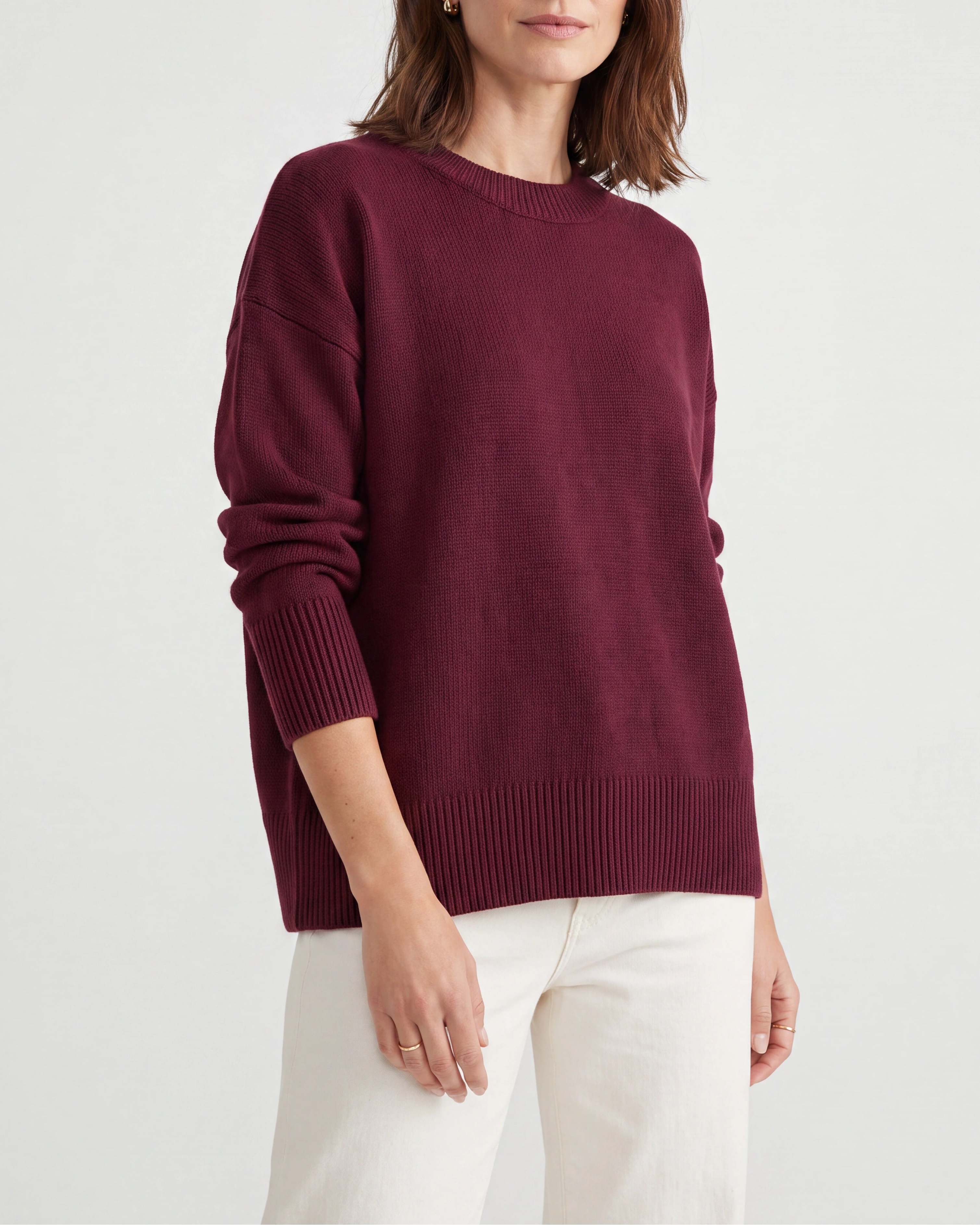 Women's Oversized Knit Jumper with Crew Neck and Ribbed Cuffs