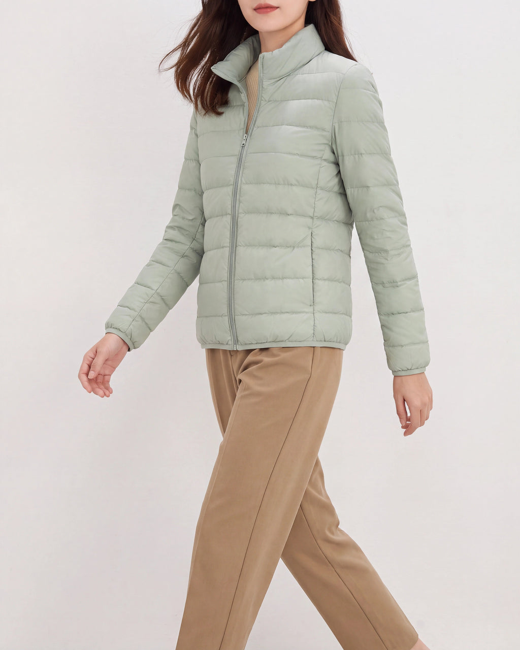 Women's Lightweight Quilted Stand Collar Zip Up Puffer Jacket