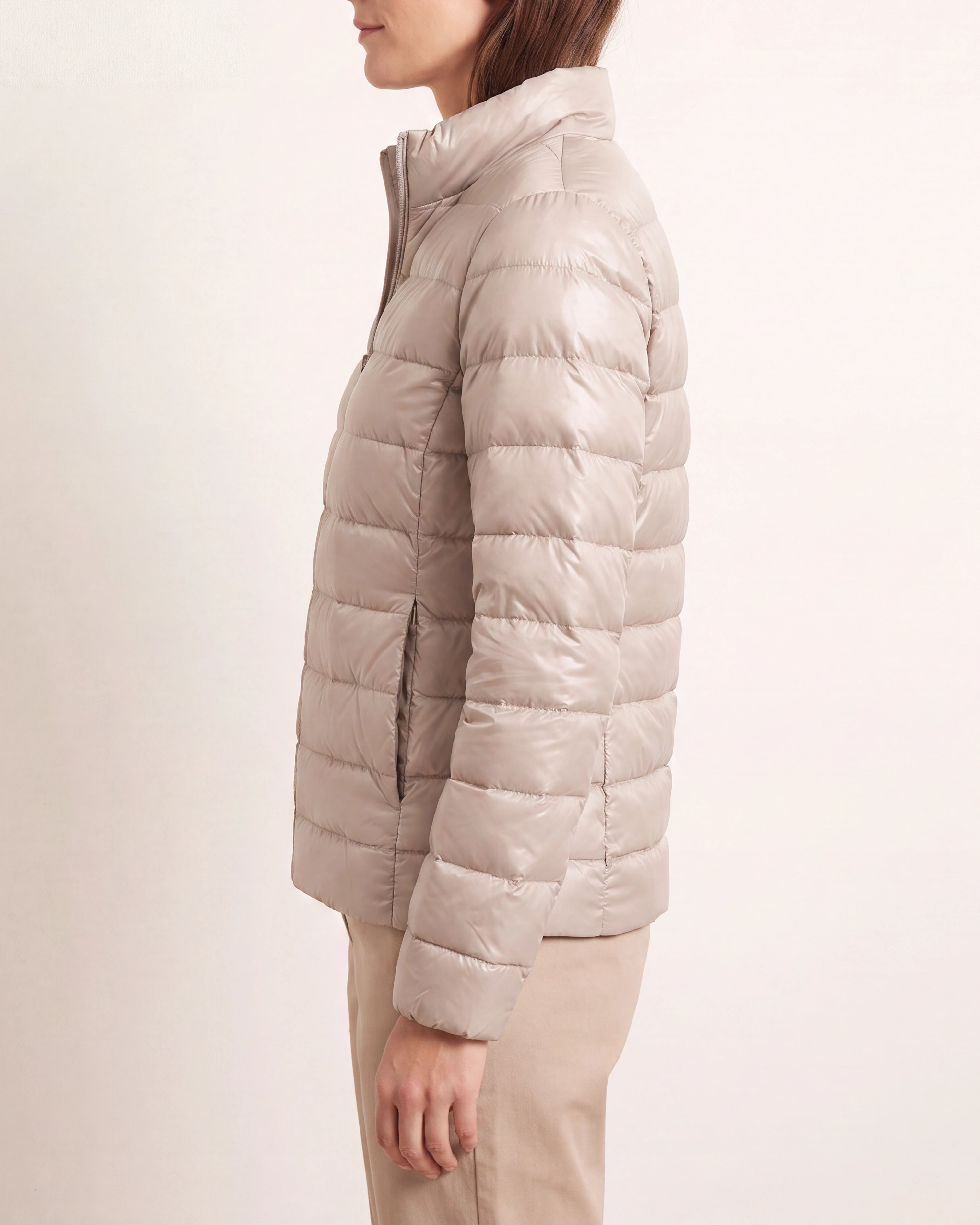 Women's Lightweight Quilted Stand Collar Zip Up Puffer Jacket