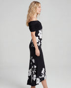 All-over lace mini dress - black side