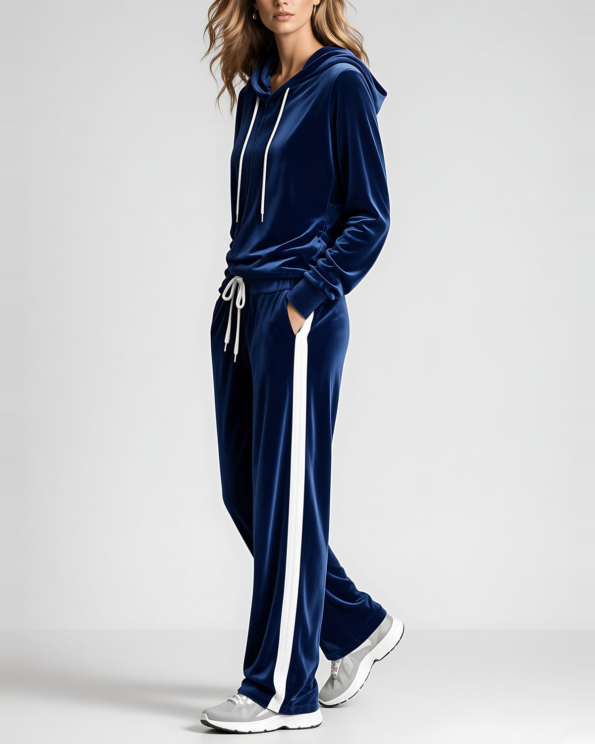 Women's Hooded Co-ord Set in Navy Blue – three-quarter