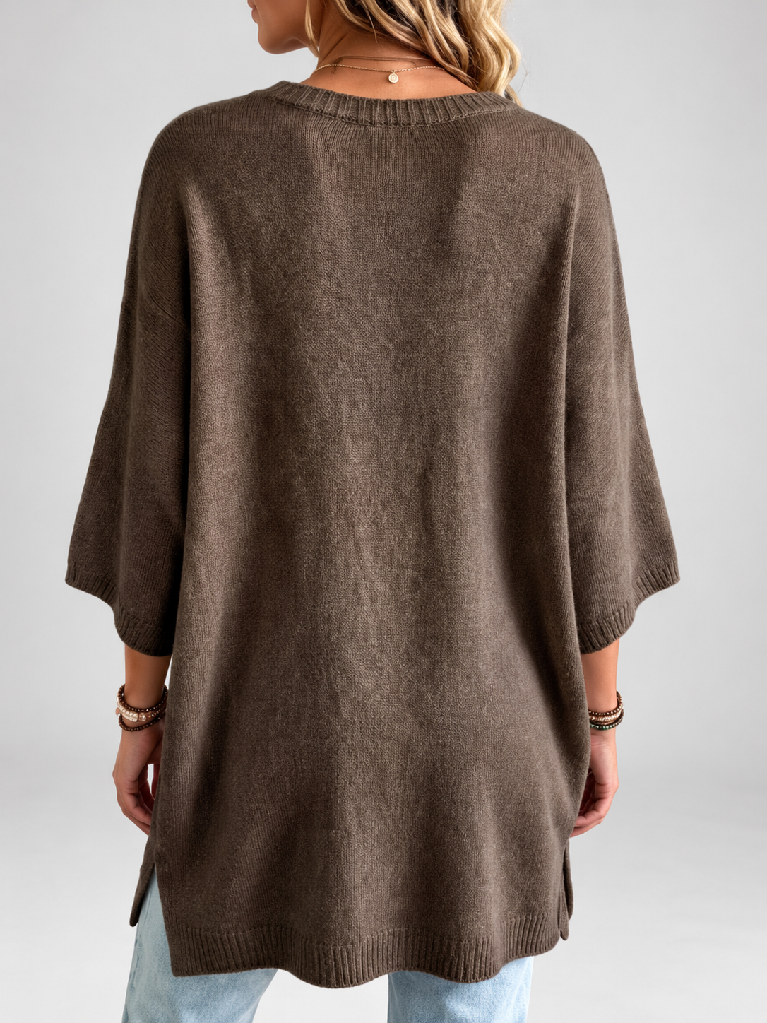 Women's oversized knitted jumper in coffee – studio view 3