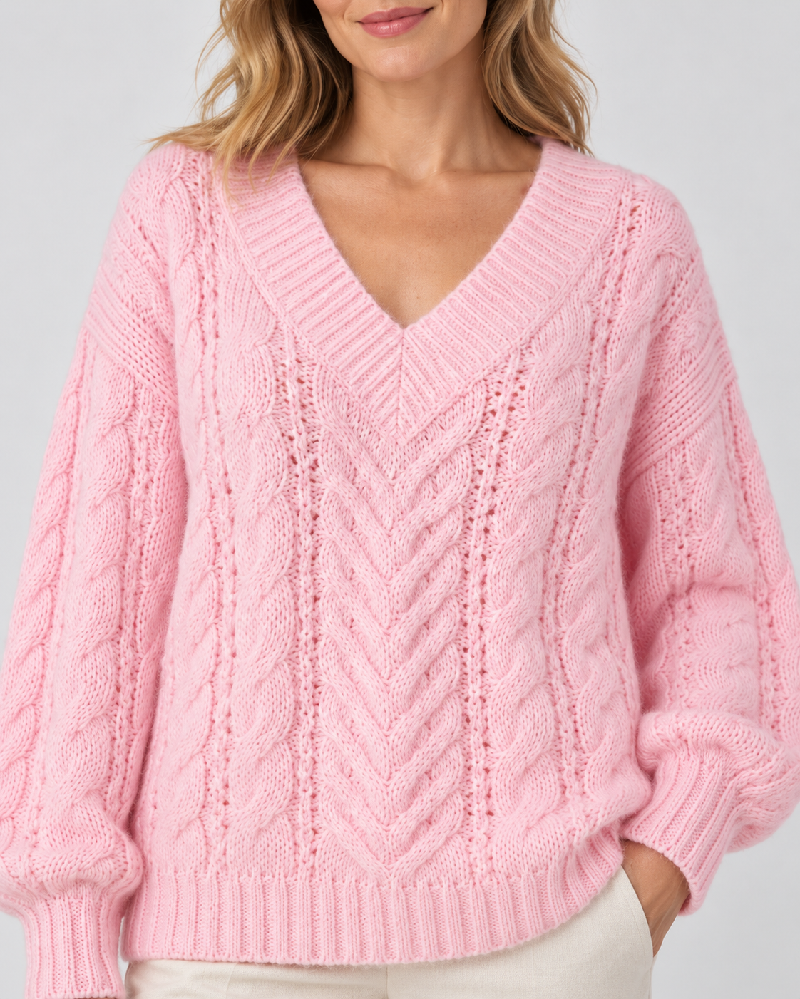 pink cable knit V-neck jumper – 04_detail studio view