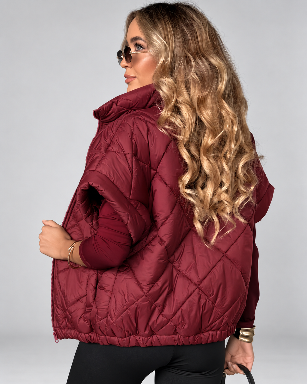 Women's Oversized Diamond Quilted Gilet with Stand Collar and Zip Front