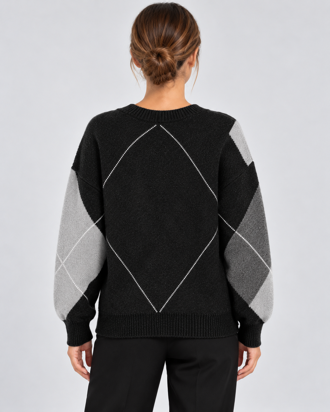 Women's Relaxed Argyle V-Neck Knitted Jumper with Ribbed Trims in Dark Grey – photo 3