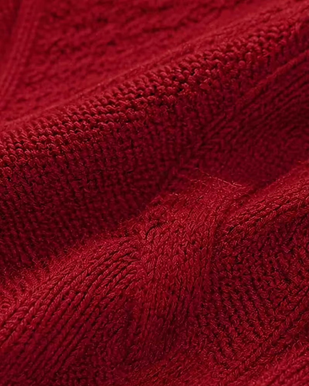 Women's Cable Knit Cardigan with Round Neck and Button Front in Red – knit detail