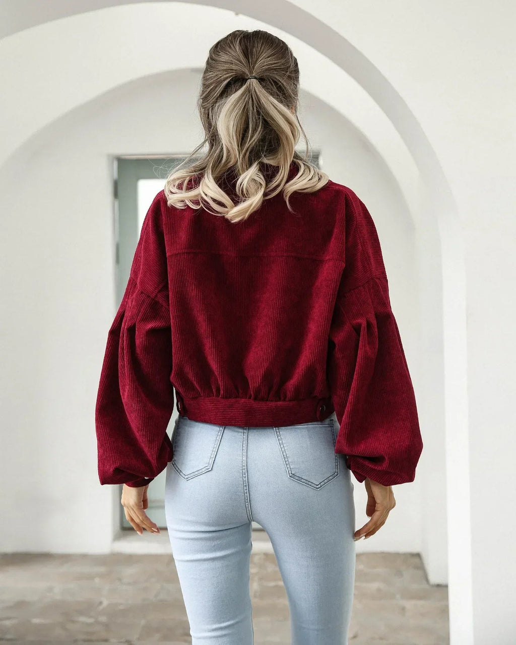 Women's Cropped Corduroy Jacket with Collar and Button Front