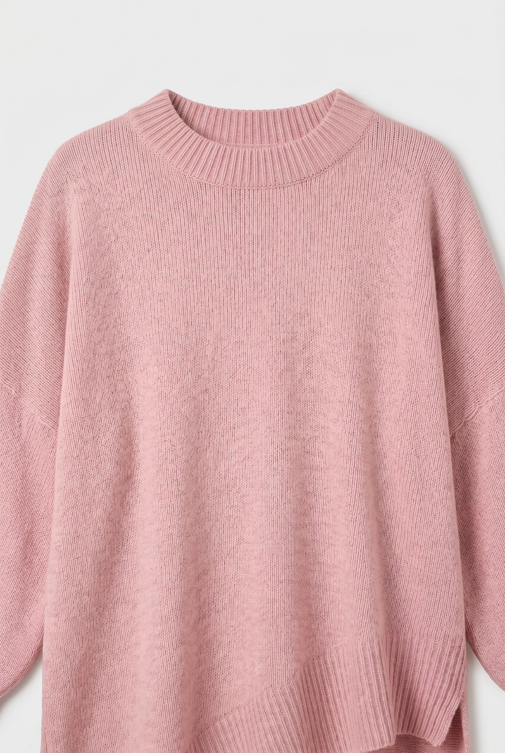 Women's Oversized Knitted Jumper with Crew Neck and Asymmetric Hem