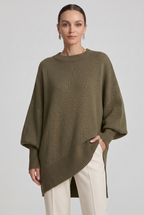 Women's Oversized Knitted Jumper with Crew Neck and Asymmetric Hem