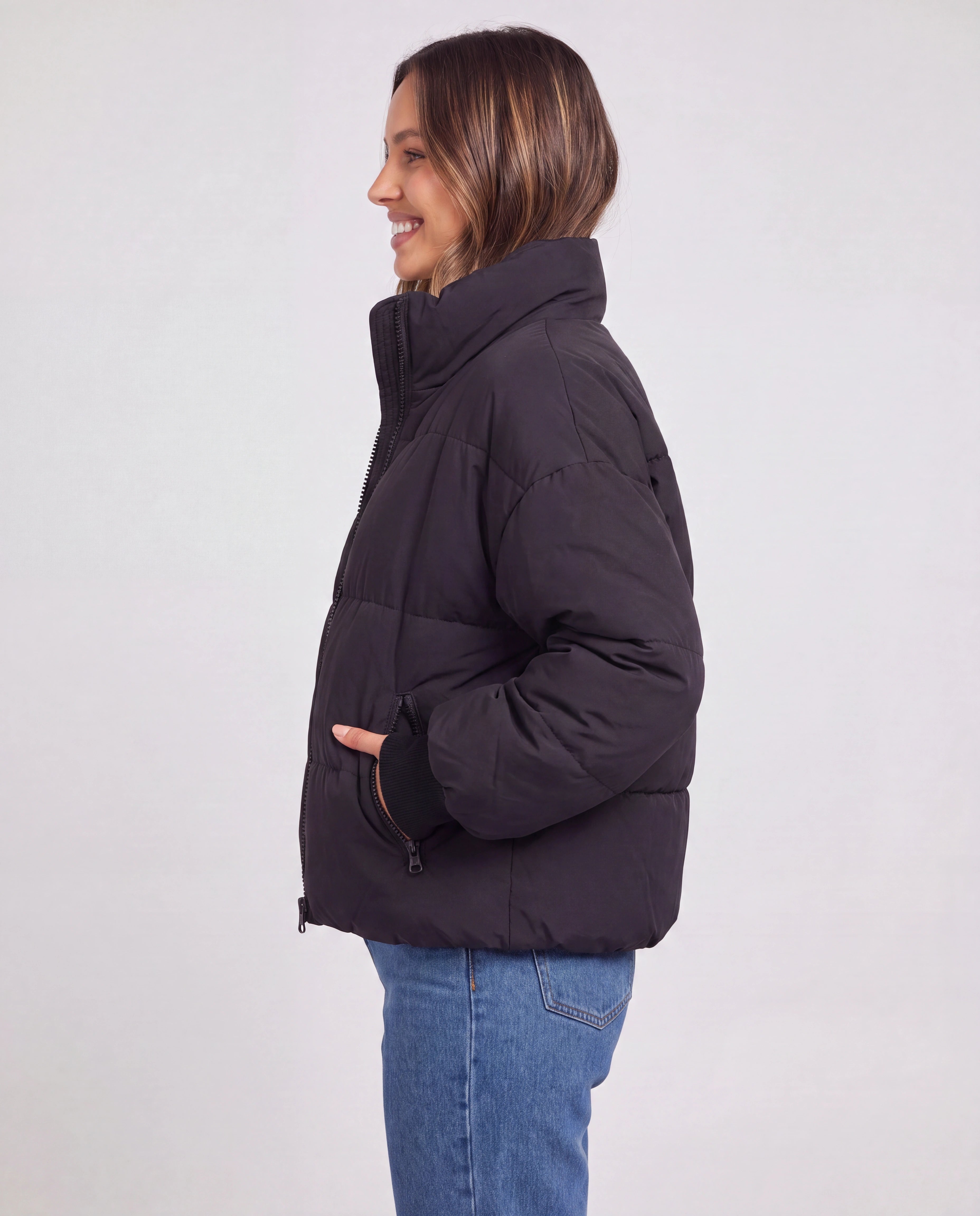 Women's Oversized Puffer Jacket with Stand Collar and Zip Front