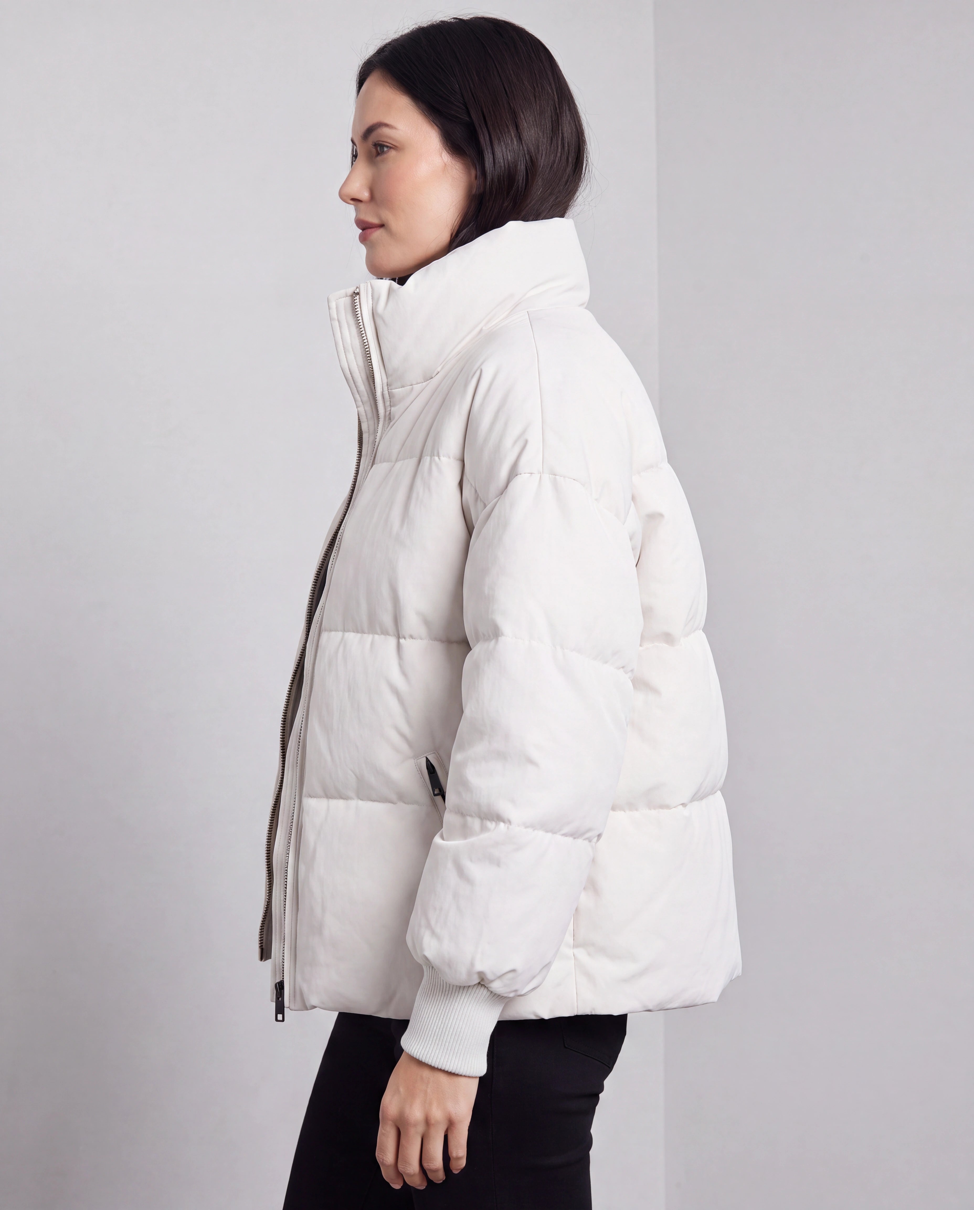 Women's Oversized Puffer Jacket with Stand Collar and Zip Front