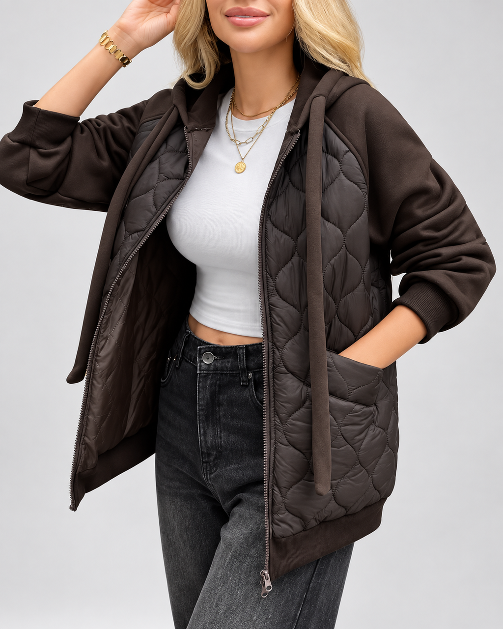 Women's oversized quilted jacket with fleece hood and zip front