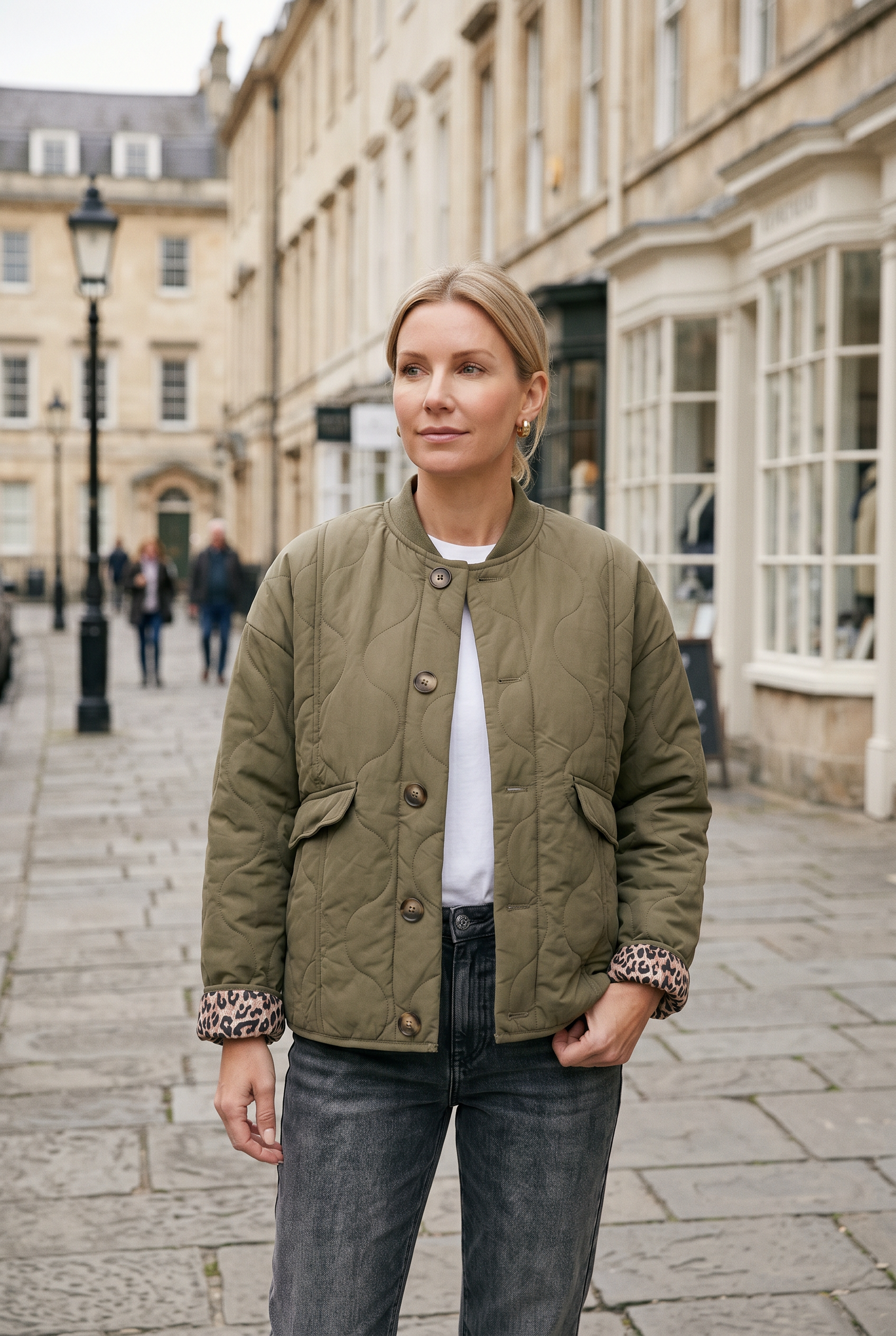 Women's Quilted Jacket with Button Front and Flap Pockets