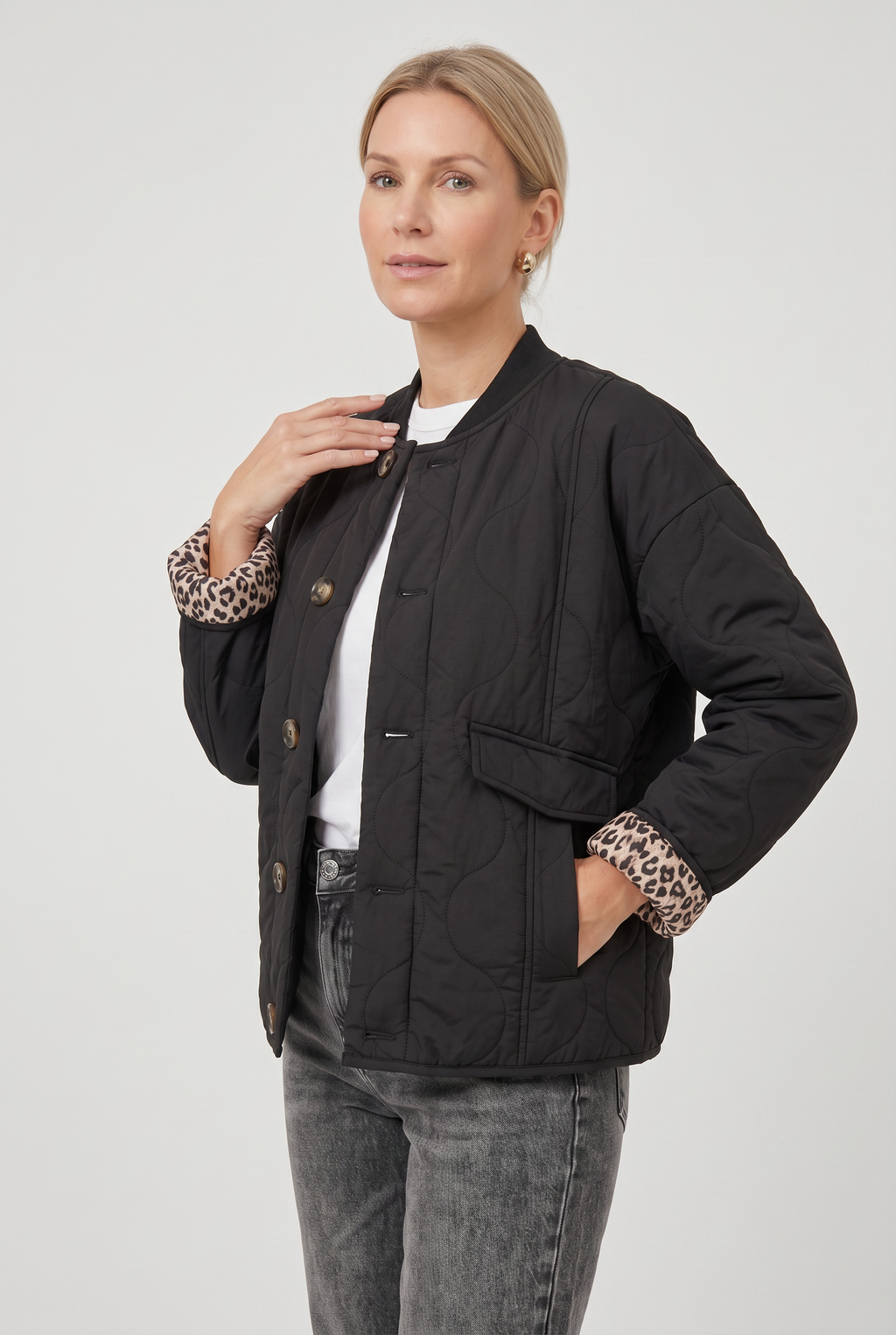 Women's Quilted Jacket with Button Front and Flap Pockets